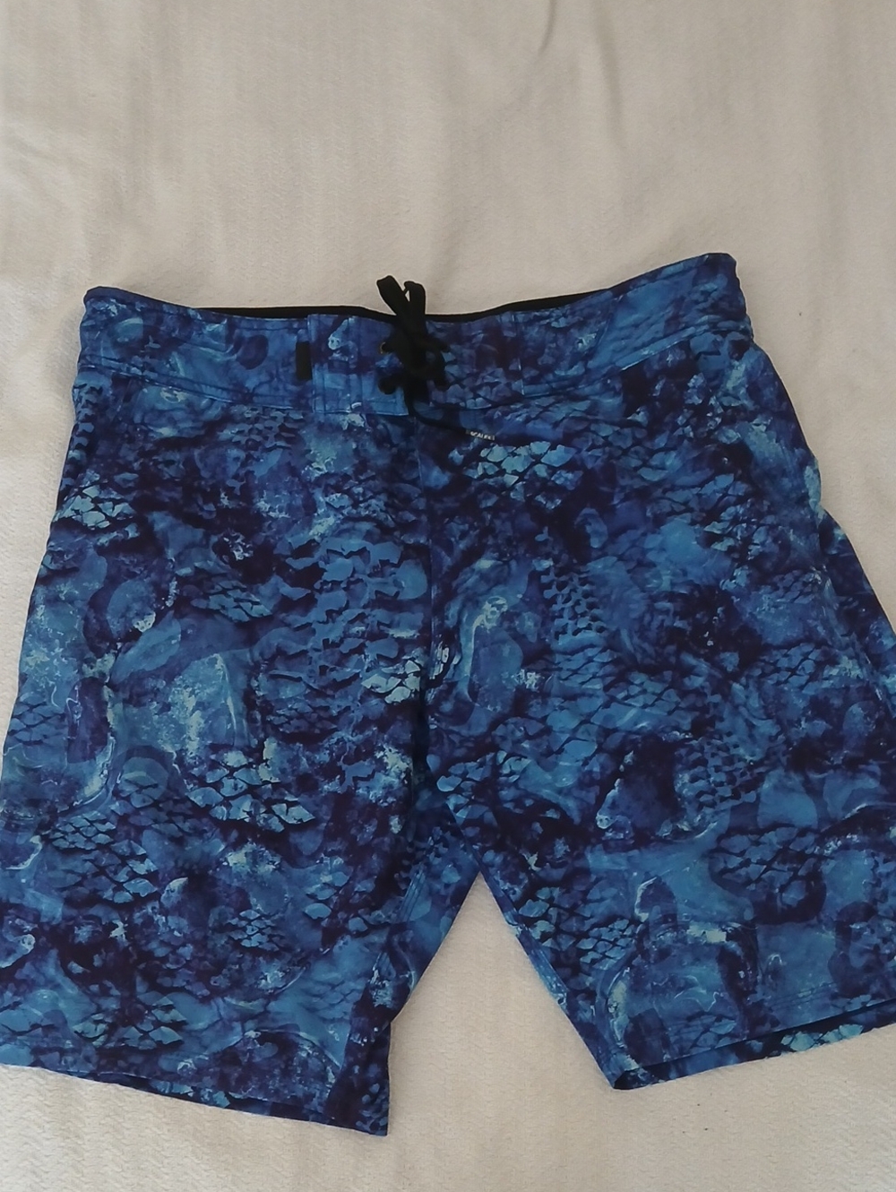 Men's Scales Blue Pattern Fishing Shorts